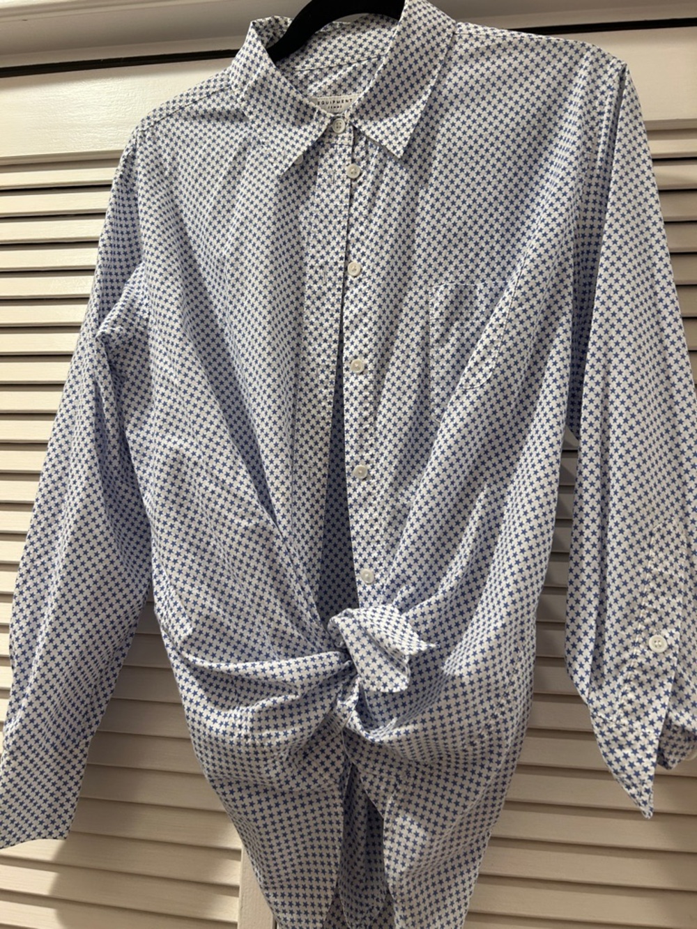Blue Micro-Pattern  Long-Sleeve womens  Button-Up Shirt with rollup tabs. Large.
